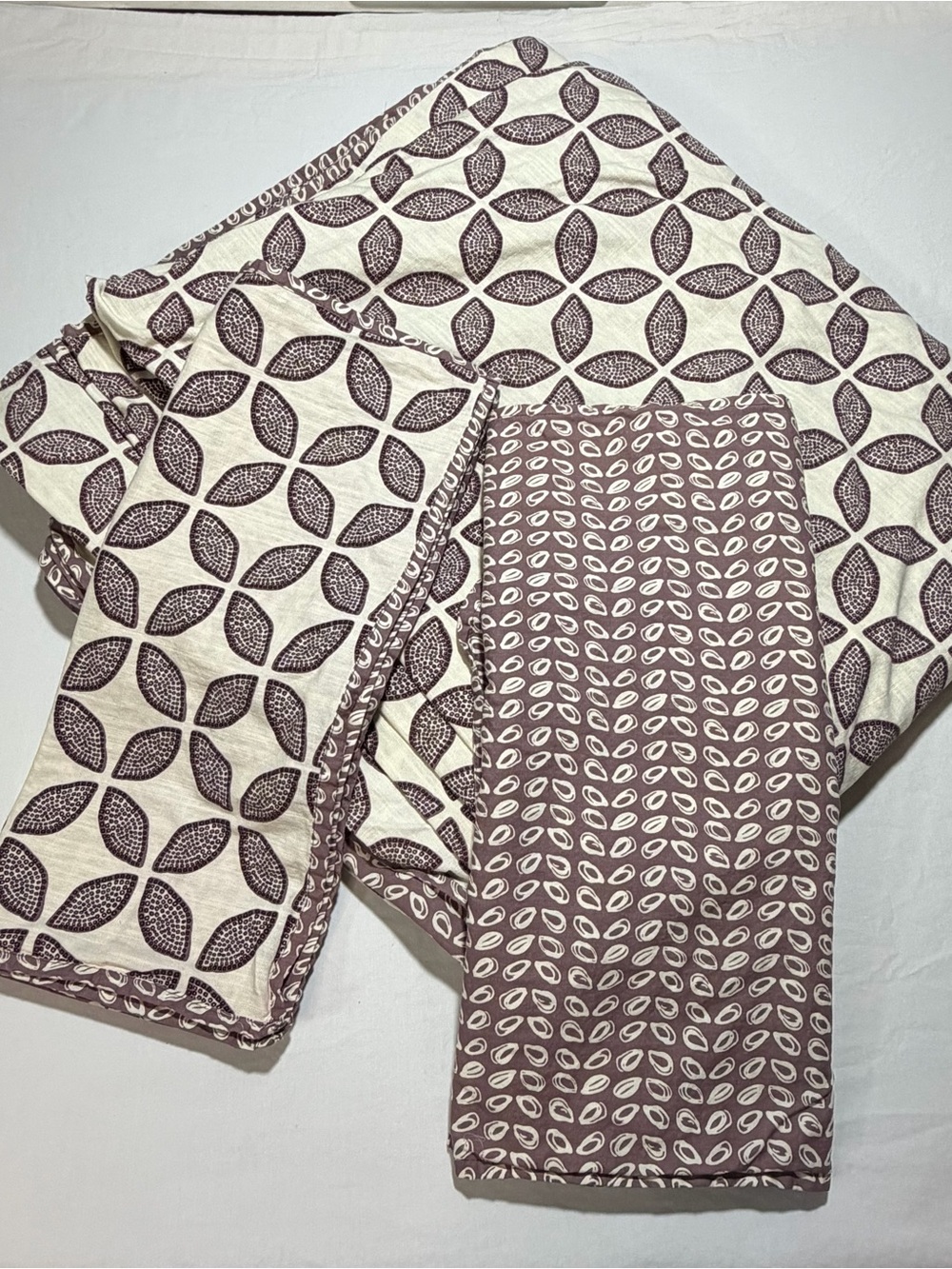 Threshold 3 piece KING Duvet and Pillow Cases